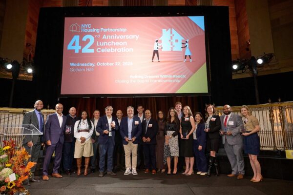 Photo of North Cove Housing Development Team: Maddd Equities, Joy Construction, NYC HPD Commissioner Ahmed Tigani, Aufgang Architects, Ackerman, LLC; And Jamie A. Smarr, President/CEO, Adolfo Carrión, Deputy Mayor